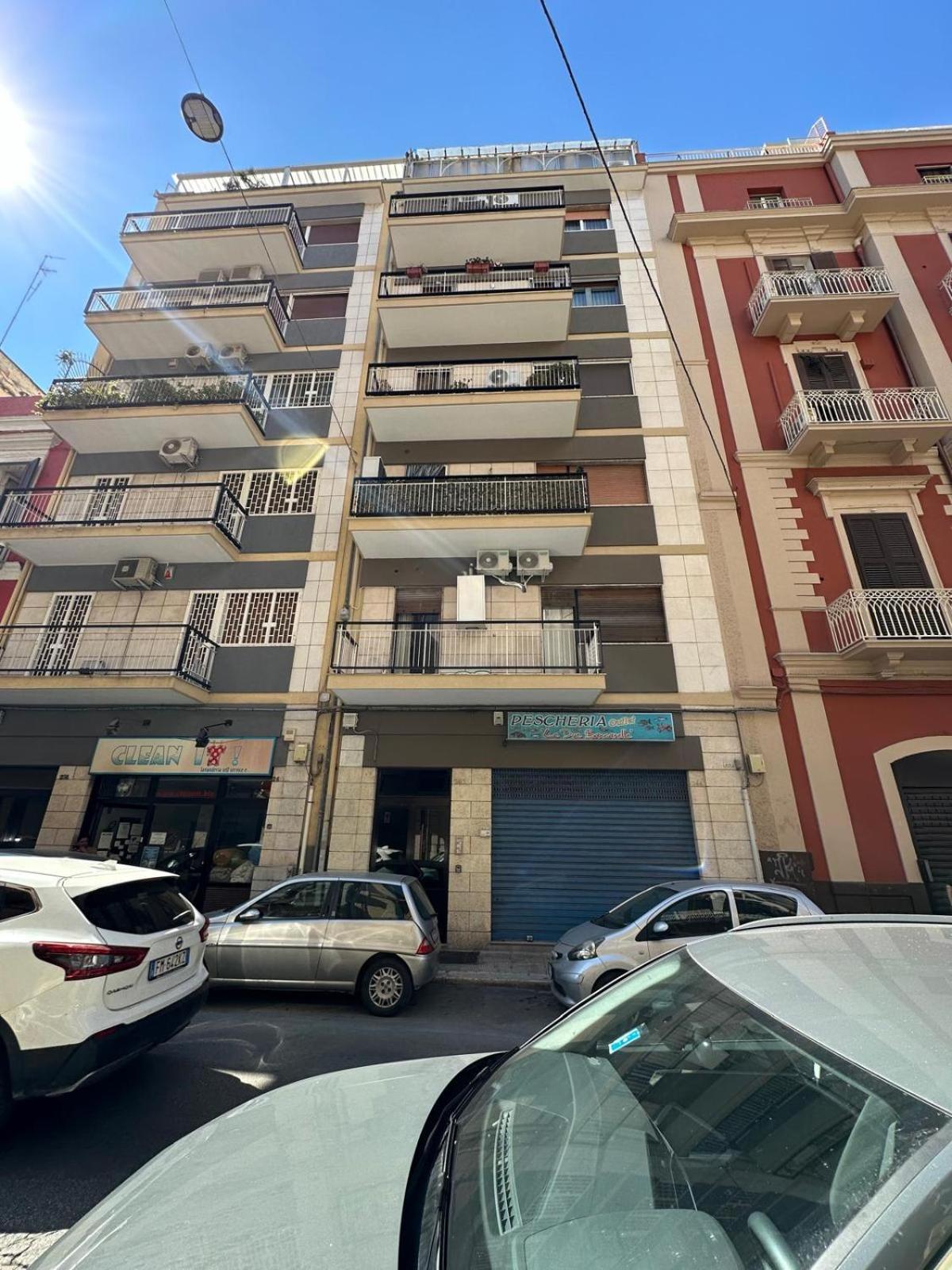Suite Dante 262 Бари Экстерьер фото