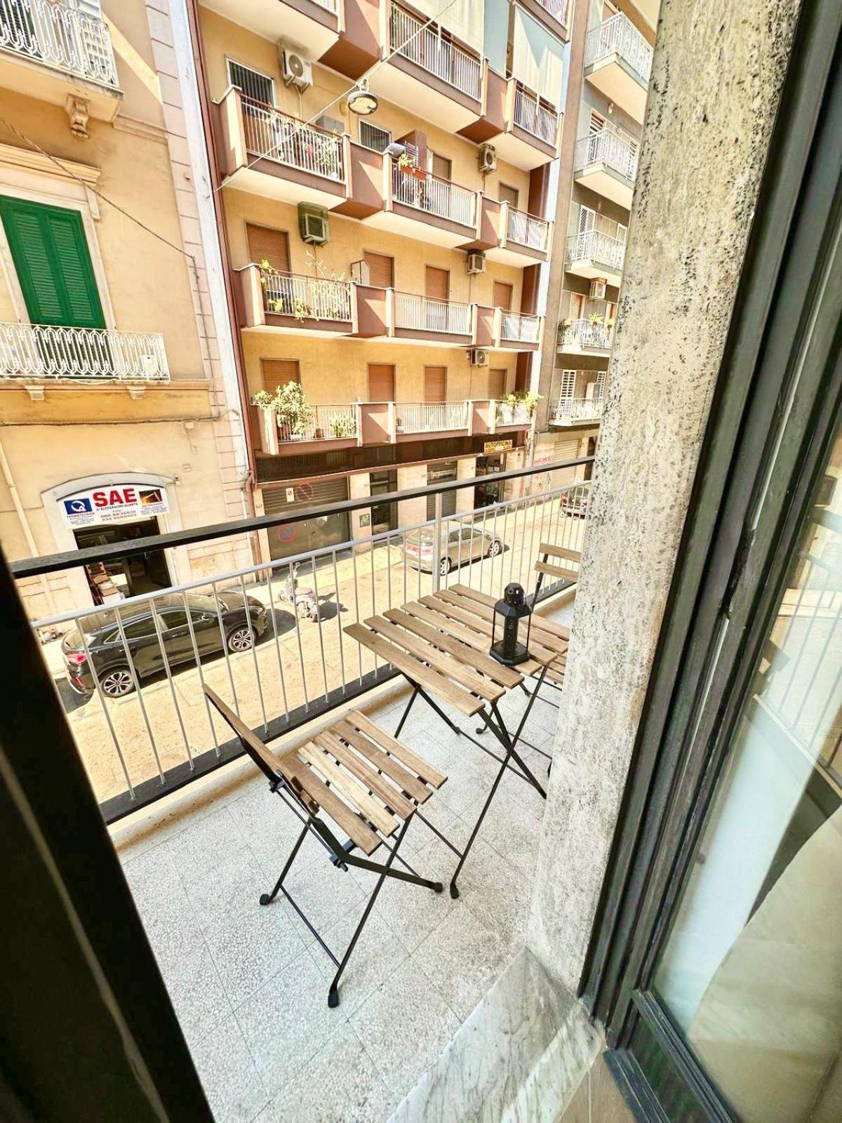 Suite Dante 262 Бари Экстерьер фото