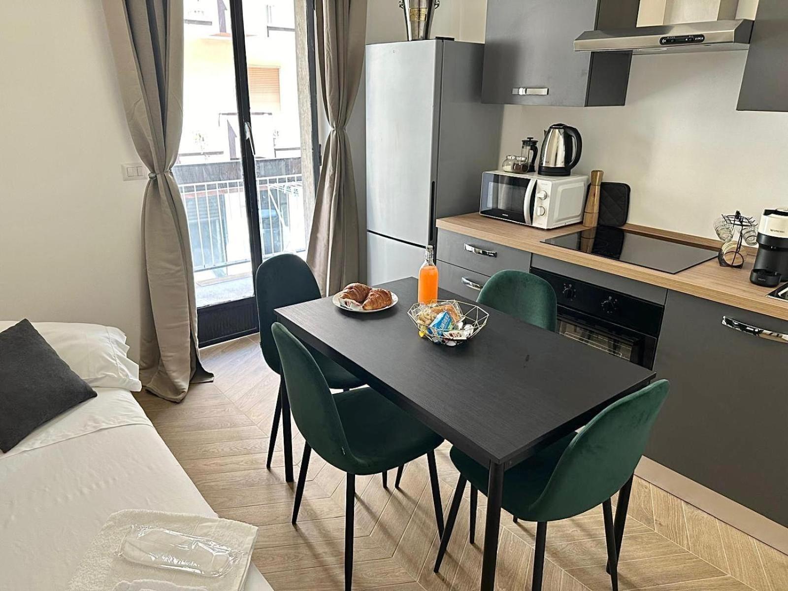 Suite Dante 262 Бари Экстерьер фото
